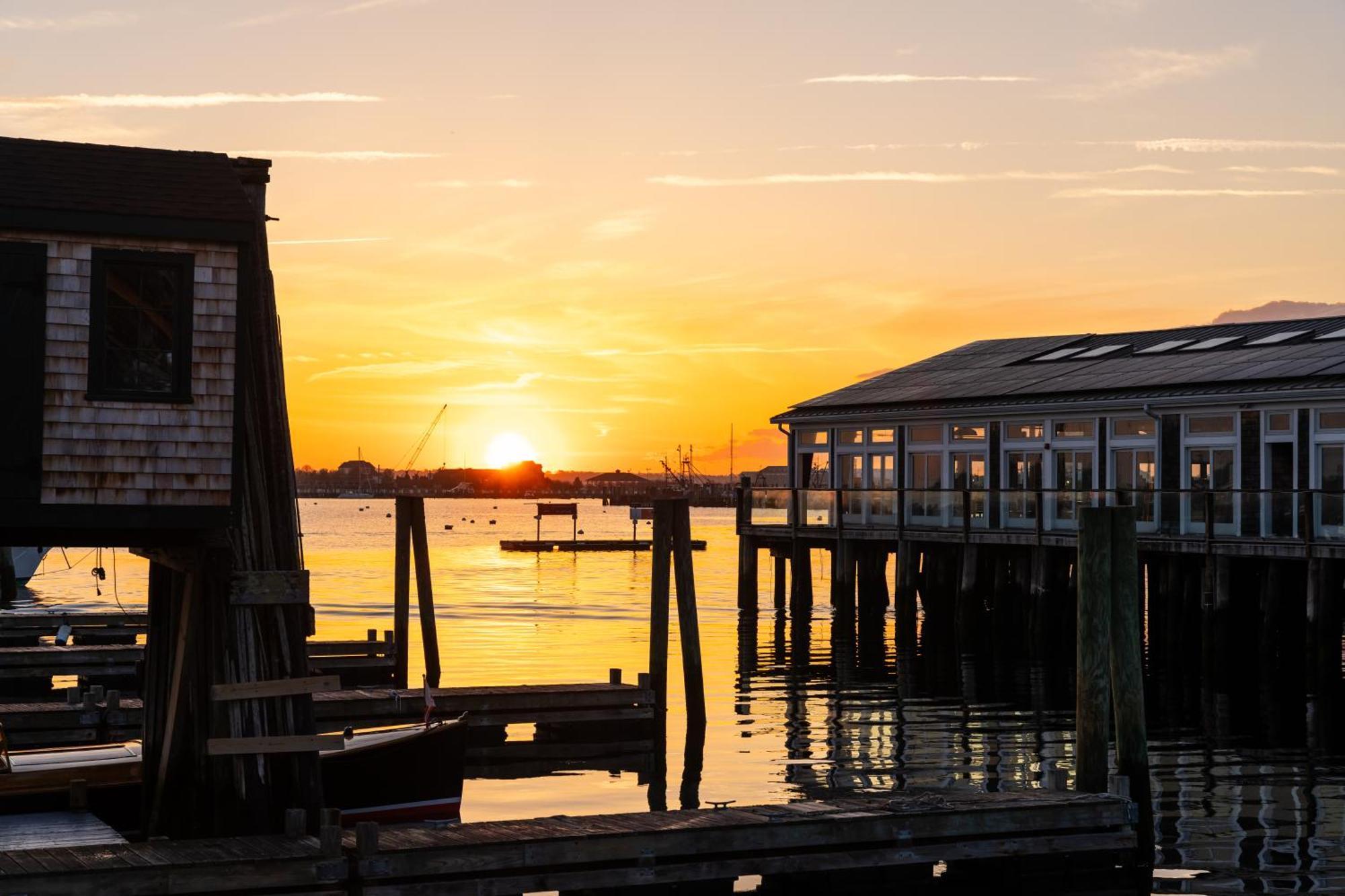 Newport & Hotel Middletown