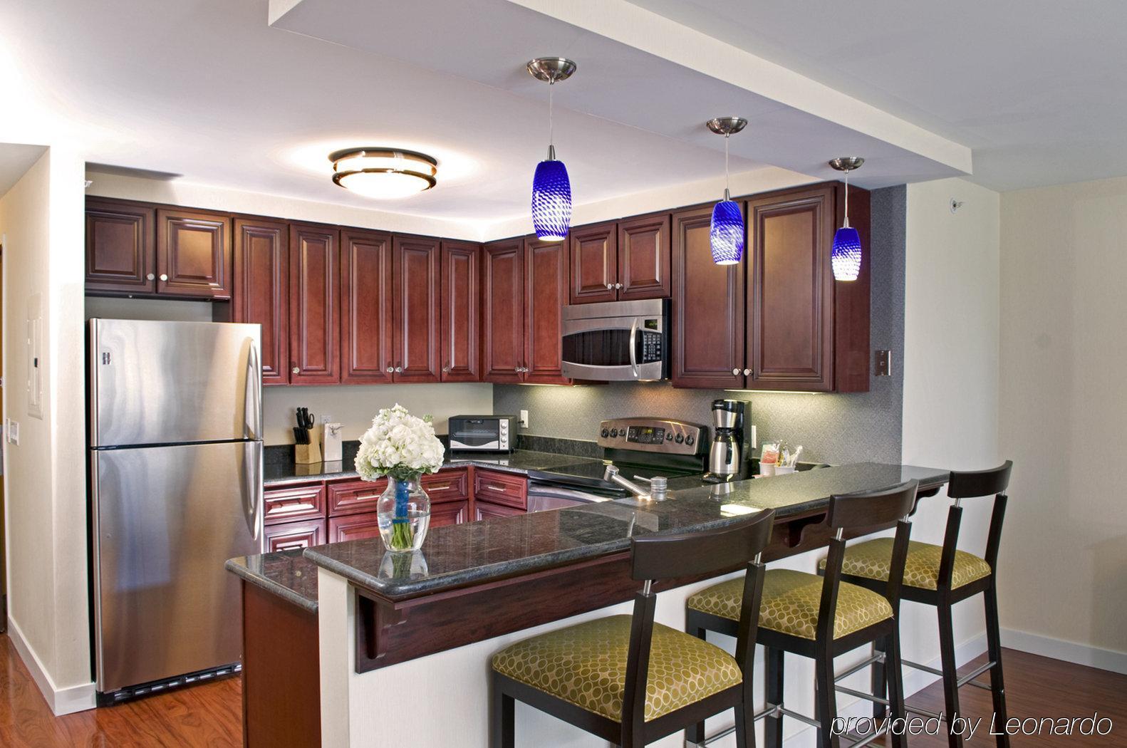 Hotel Newport & 3*