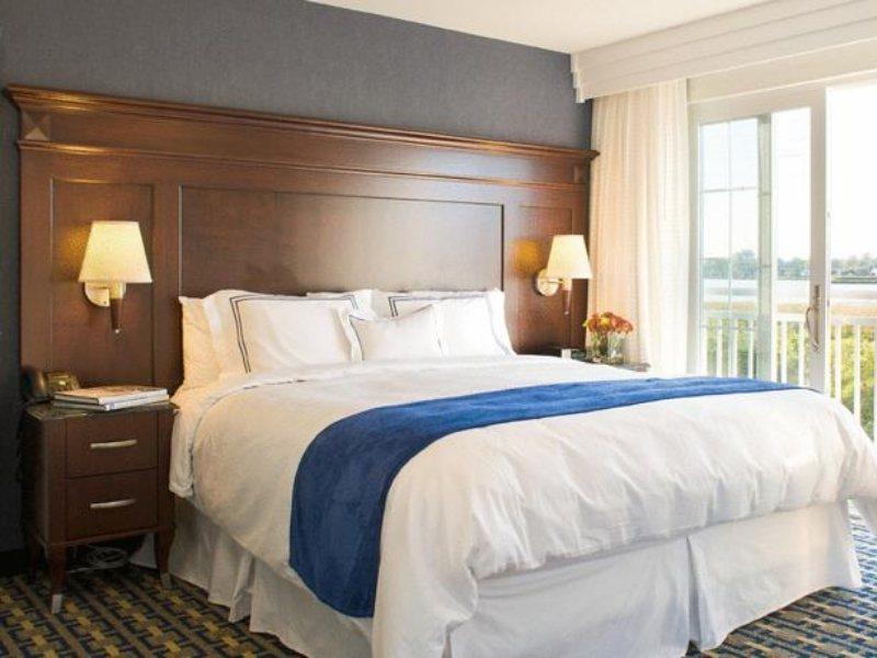 Hotel Newport & 3*